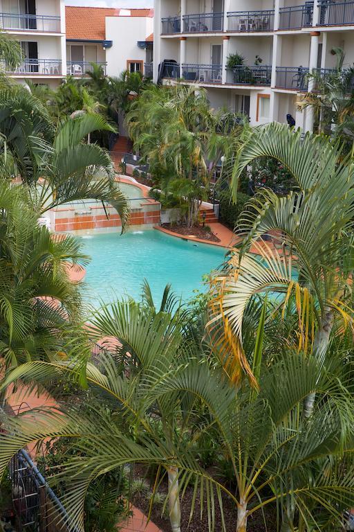 Blue Water Bay Villas Gold Coast Extérieur photo