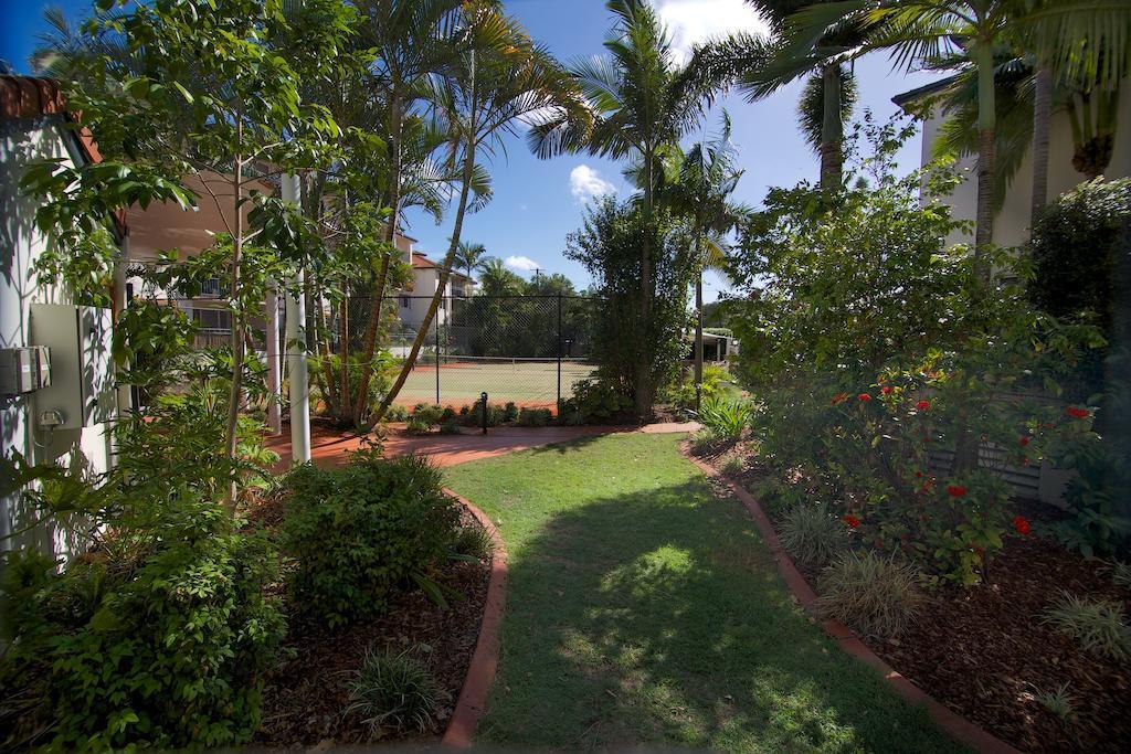 Blue Water Bay Villas Gold Coast Extérieur photo