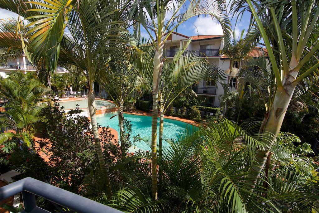 Blue Water Bay Villas Gold Coast Extérieur photo