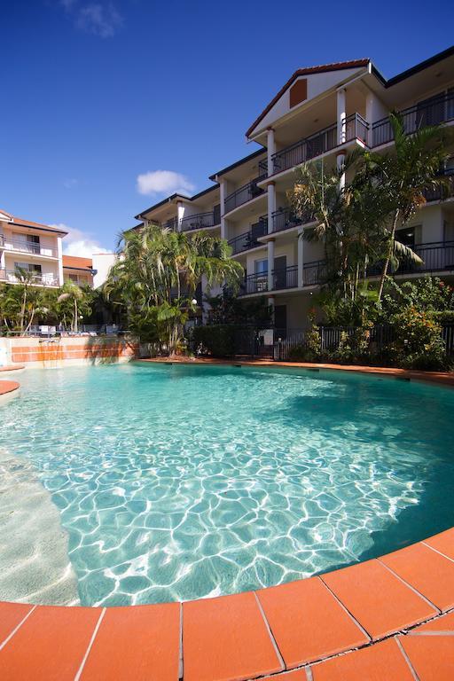 Blue Water Bay Villas Gold Coast Extérieur photo