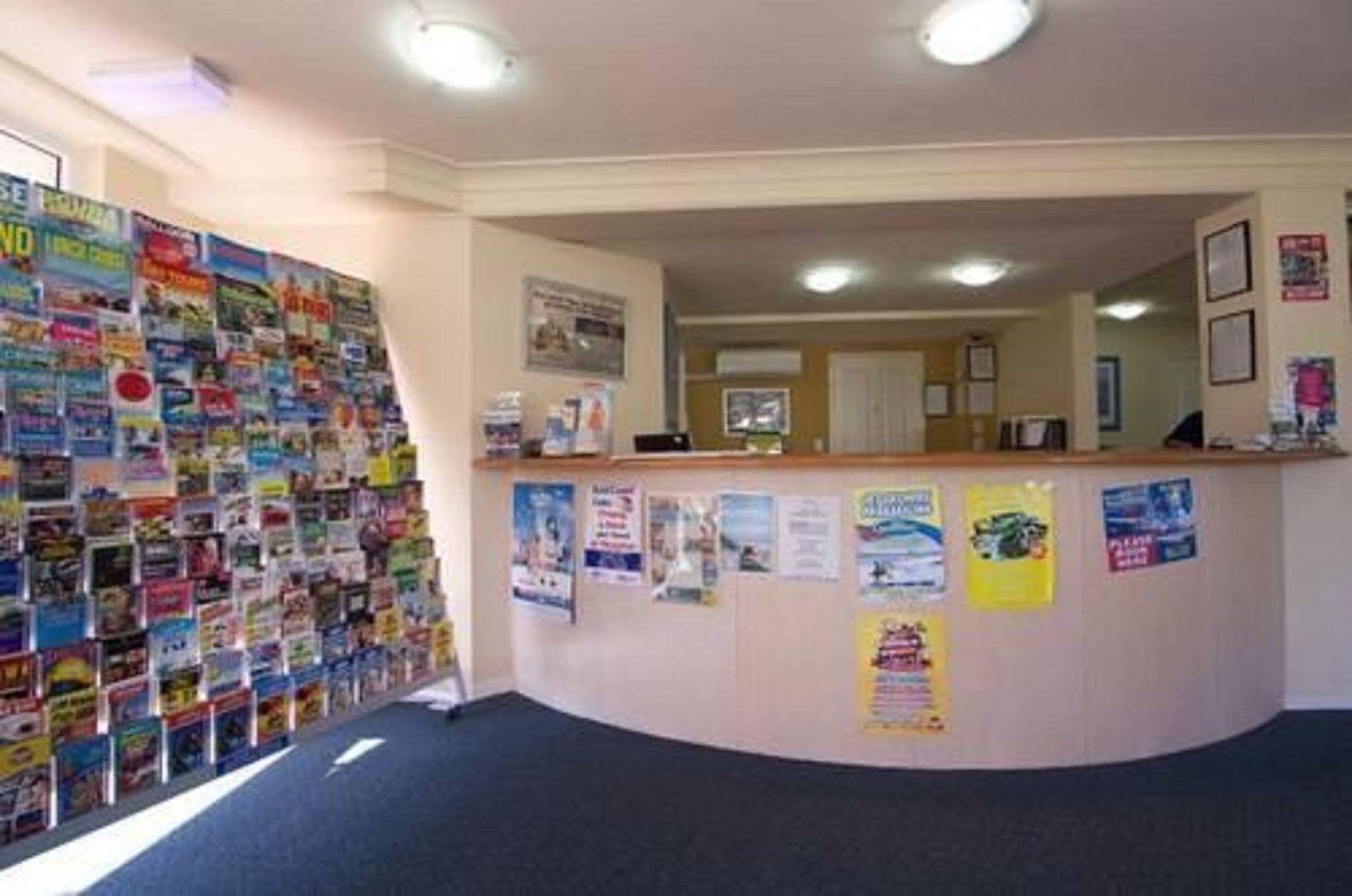 Blue Water Bay Villas Gold Coast Extérieur photo