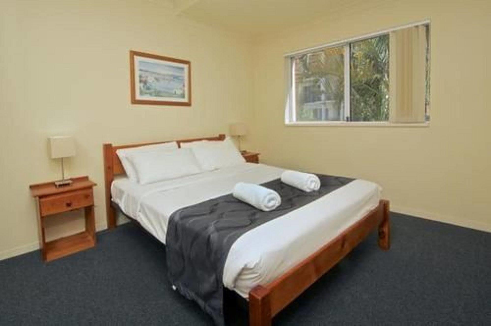 Blue Water Bay Villas Gold Coast Extérieur photo